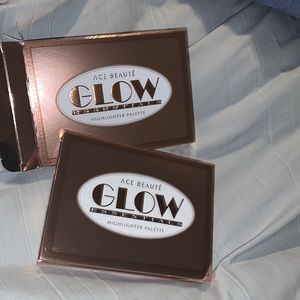 Ace Beaute GLOW highlighter palette